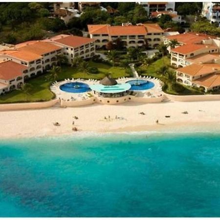 Departamento Frente Al Mar Con Dos Recamaras Y Seguridad 24 H A Dos Cuadras De La Quinta Avenida Плая-дель-Кармен Экстерьер фото