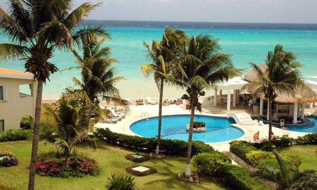 Departamento Frente Al Mar Con Dos Recamaras Y Seguridad 24 H A Dos Cuadras De La Quinta Avenida Плая-дель-Кармен Экстерьер фото
